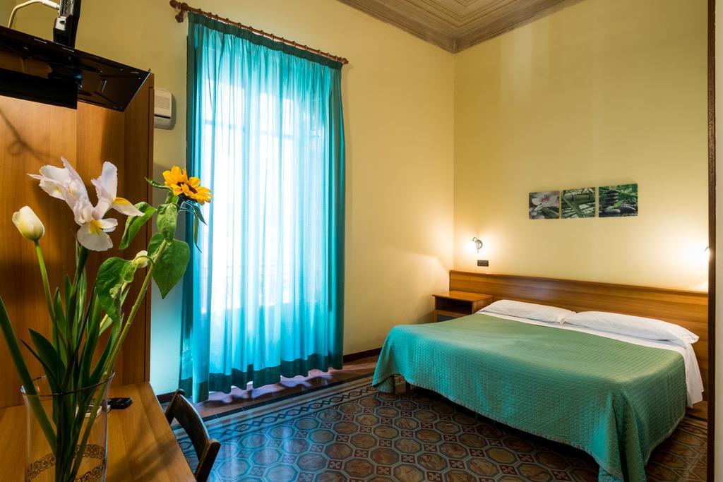 Hotel Italia Palermo Bagian luar foto