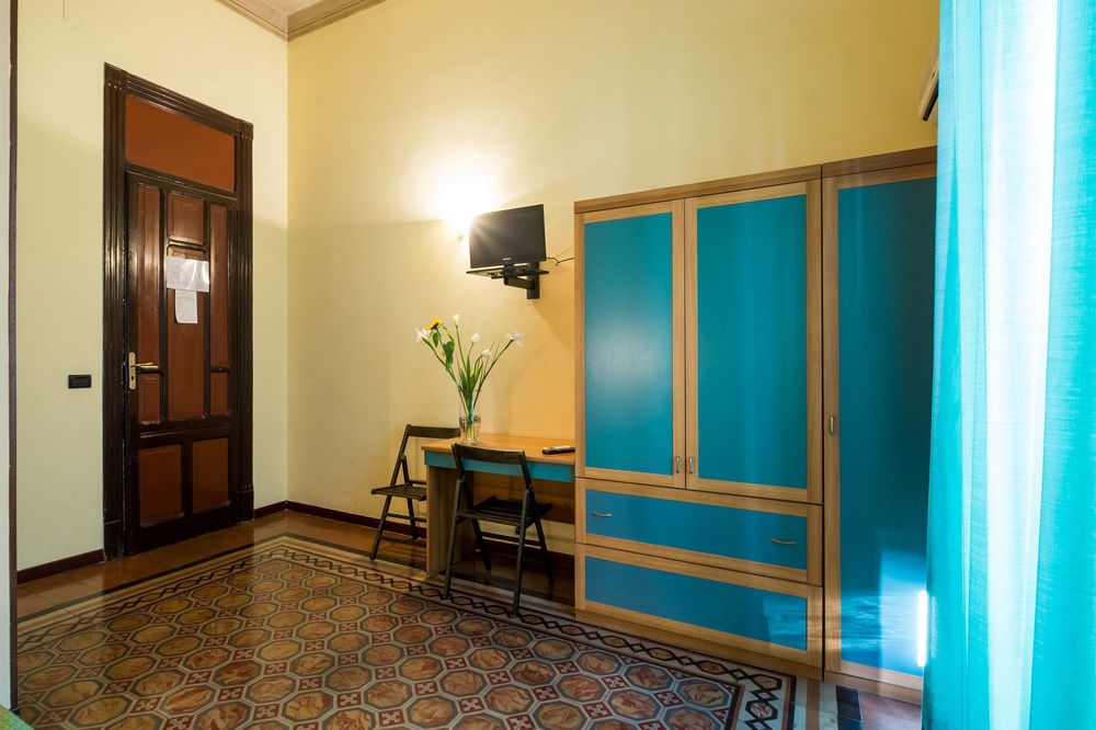 Hotel Italia Palermo Bagian luar foto